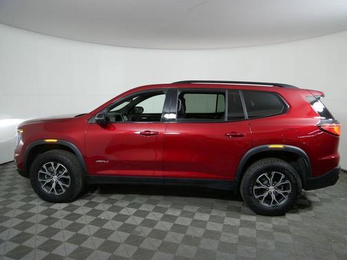 2024 GMC Acadia AT4