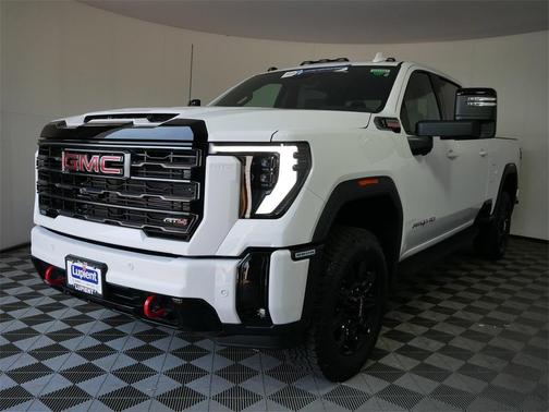 2025 GMC Sierra 3500 AT4