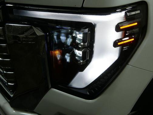 2024 GMC Sierra 3500 Denali