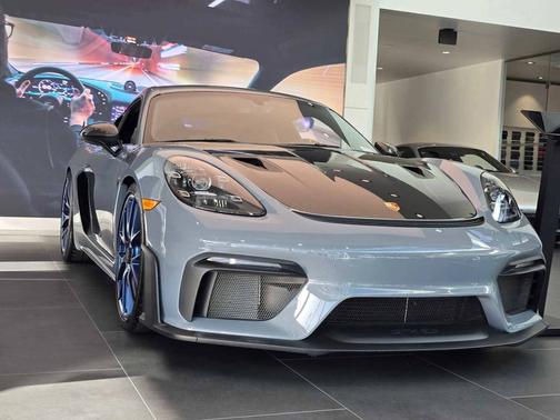 Arctic Grey 2023 Porsche 718 Cayman