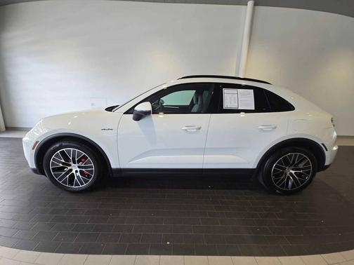 White 2025 Porsche Macan