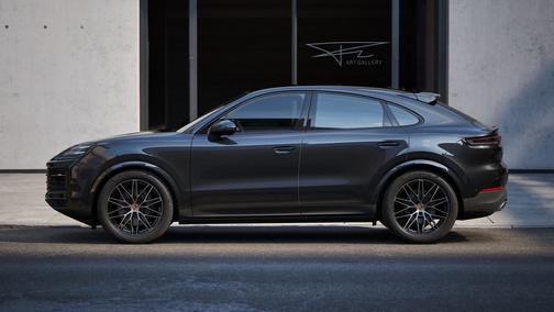 Chromite Black Metallic 2026 Porsche Cayenne