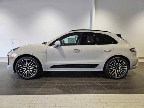 Chalk 2025 Porsche Macan