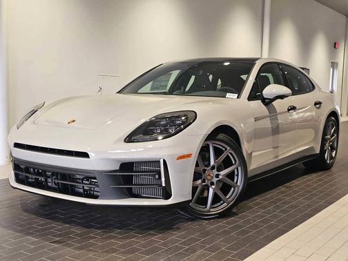 Chalk 2025 Porsche Panamera