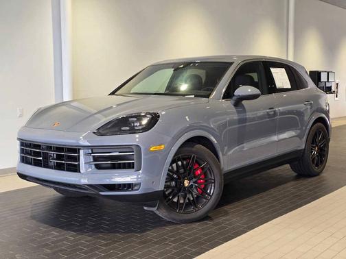 2024 Porsche Cayenne 