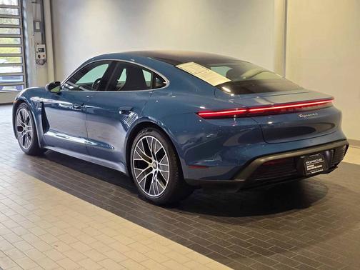 2021 Porsche Taycan 