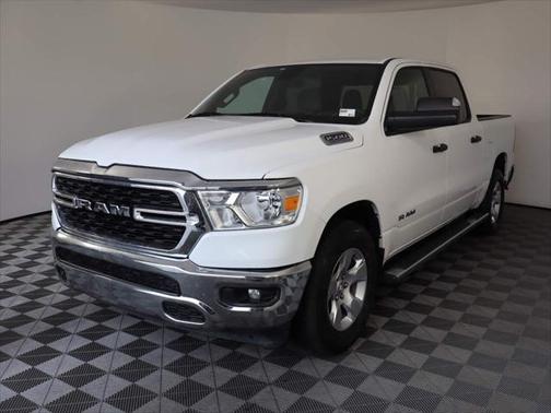 2023 RAM 1500 Big Horn Crew Cab 4x2 57' Box