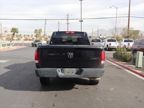 Diamond Black Crystal Pearl Coat 2022 RAM 1500 Classic Warlock Quad Cab 4x4 64' Box