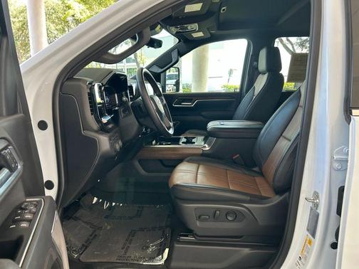Polar White 2026 Chevrolet Silverado 3500 High Country