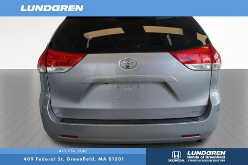 2011 Toyota Sienna XLE