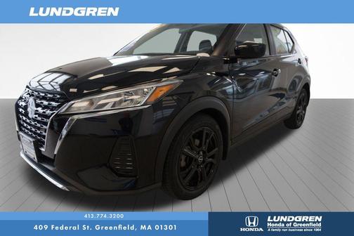 Super Black 2023 Nissan Kicks SV
