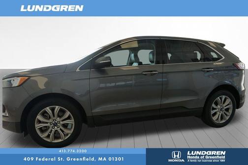 2022 Ford Edge Titanium