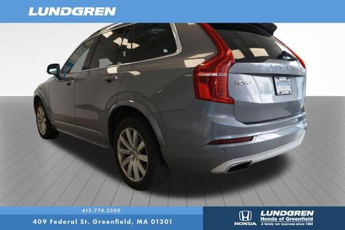 2016 Volvo XC90 T6 Momentum