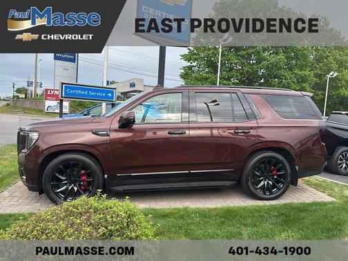 Redwood Metallic 2022 GMC Yukon Denali