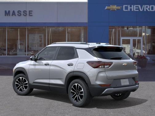 Sterling Gray Metallic 2026 Chevrolet Trailblazer LT
