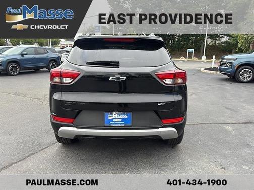 Mosaic Black Metallic 2023 Chevrolet Trailblazer LT