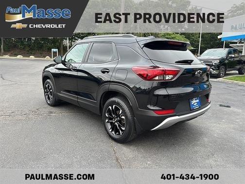 Mosaic Black Metallic 2023 Chevrolet Trailblazer LT