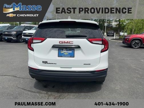 2022 GMC Terrain SLE