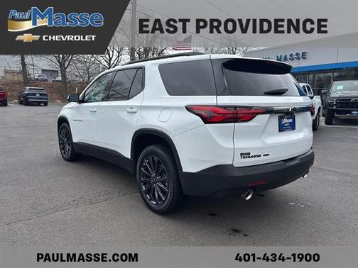 Summit White 2023 Chevrolet Traverse RS