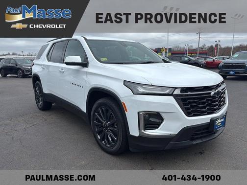 Summit White 2023 Chevrolet Traverse RS