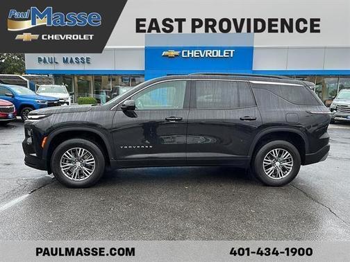 Mosaic Black Metallic 2024 Chevrolet Traverse LT