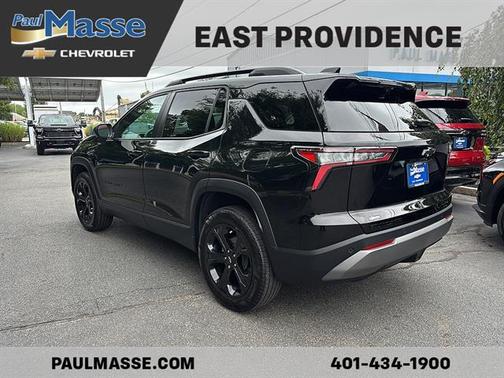 Mosaic Black Metallic 2026 Chevrolet Equinox LT