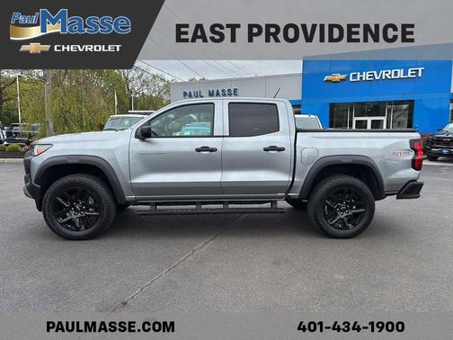 Sterling Gray Metallic 2024 Chevrolet Colorado Trail Boss