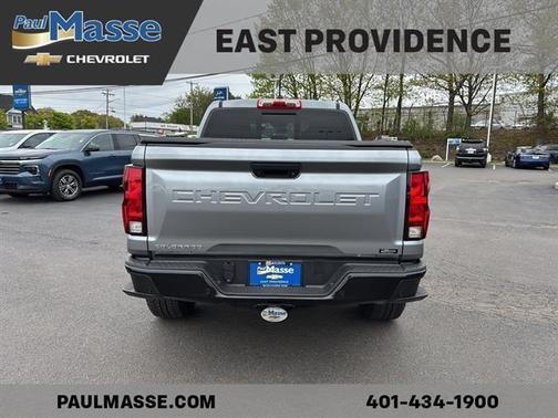 Sterling Gray Metallic 2024 Chevrolet Colorado Trail Boss