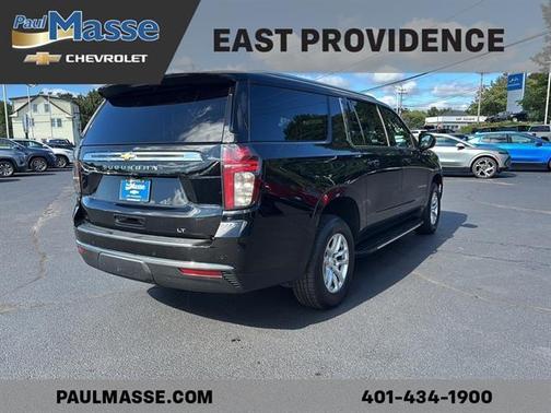 2023 Chevrolet Suburban LT