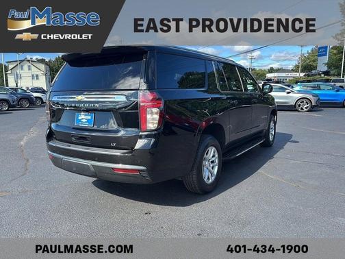 2023 Chevrolet Suburban LT