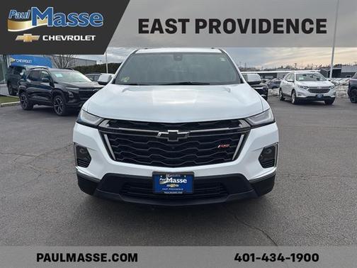 Summit White 2023 Chevrolet Traverse RS