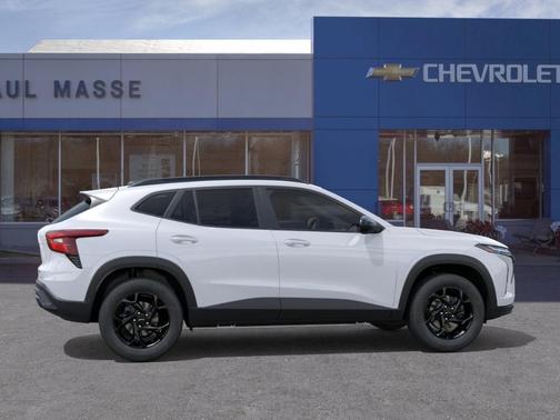 Summit White 2026 Chevrolet Trax LT
