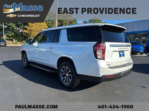 2023 Chevrolet Suburban LT