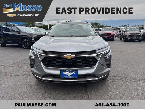 Sterling Gray Metallic 2024 Chevrolet Trax LT