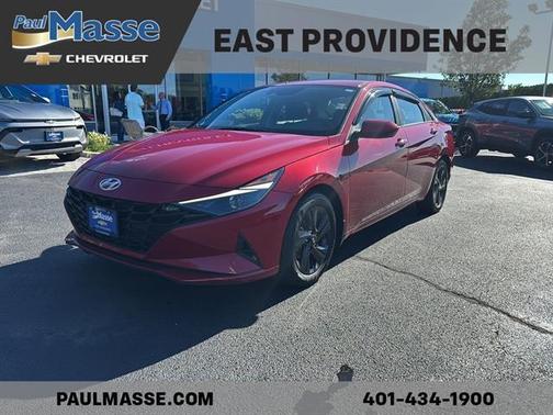 2022 Hyundai ELANTRA SEL