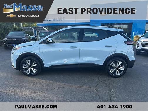 Ice Blue Metallic 2022 Chevrolet Bolt EUV LT