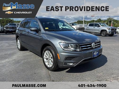 Platinum Gray Metallic 2018 Volkswagen Tiguan 2.0T S