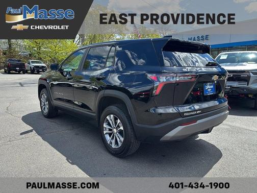 Mosaic Black Metallic 2025 Chevrolet Equinox LT
