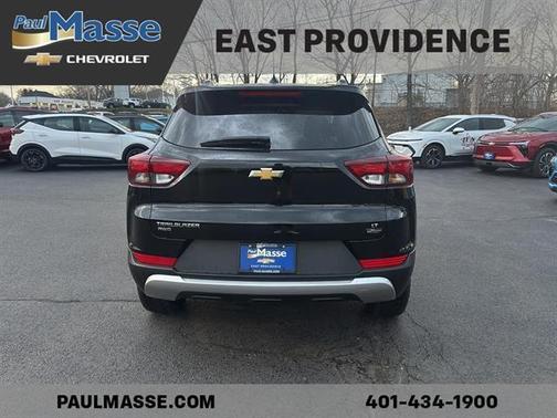 Mosaic Black Metallic 2023 Chevrolet Trailblazer LT