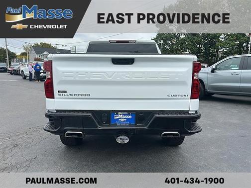 Summit White 2023 Chevrolet Silverado 1500 Custom Trail Boss