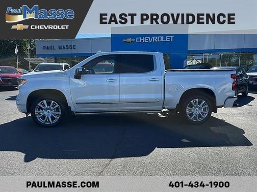 Iridescent Pearl Tricoat 2025 Chevrolet Silverado 1500 High Country