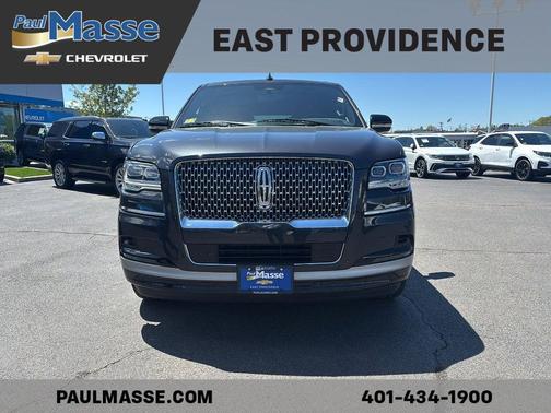 Gray 2023 Lincoln Navigator L Reserve