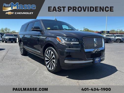 Gray 2023 Lincoln Navigator L Reserve