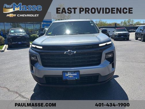 Sterling Gray Metallic 2025 Chevrolet Traverse LT