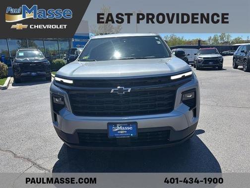 Sterling Gray Metallic 2025 Chevrolet Traverse LT