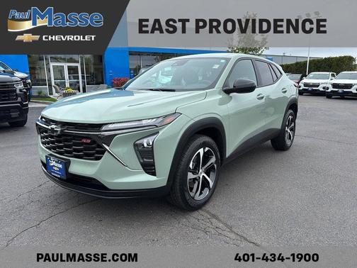 Green 2024 Chevrolet Trax 1RS