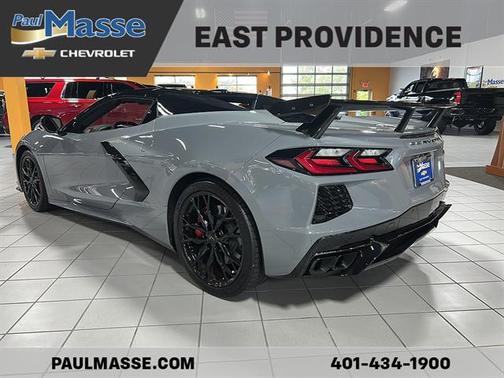 Sea 2025 Chevrolet Corvette Stingray w/3LT