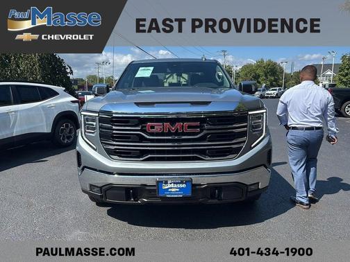 2025 GMC Sierra 1500 SLT
