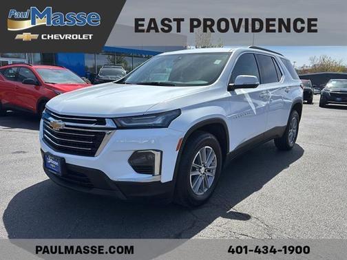 Summit White 2023 Chevrolet Traverse LT Cloth