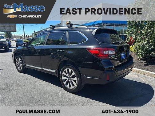 Crystal Black Silica 2018 Subaru Outback 3.6R Touring